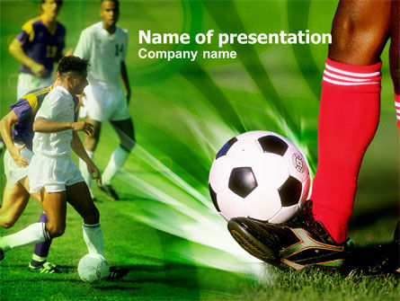 Modelo do PowerPoint - futebol chutando, Grátis Modelo do PowerPoint, 00805, Esportes — PoweredTemplate.com