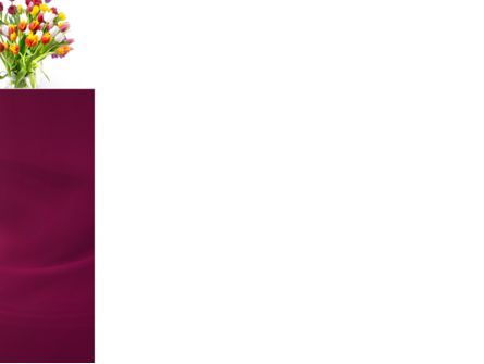 紫色の背景にチューリップ - PowerPointテンプレート, スライド 3, 04614, 休日／特別行事 — PoweredTemplate.com