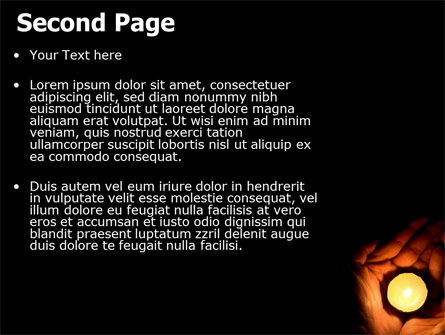 Modèle PowerPoint de bougie en mains, Diapositive 2, 05771, Religion / Spirituel — PoweredTemplate.com