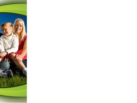 幸福家庭的联排别墅PowerPoint模板, 幻灯片 3, 09957, 咨询 — PoweredTemplate.com