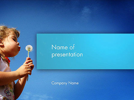Modello PowerPoint - Scherzi la ragazza che soffia fiore di tarassaco, Gratis Modello PowerPoint, 14348, Persone — PoweredTemplate.com