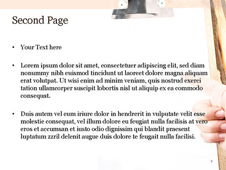 Plantilla de PowerPoint - cuaderno con lupa en el lugar de trabajo de madera, Diapositiva 2, 14995, Conceptos de negocio — PoweredTemplate.com