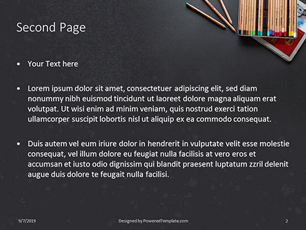 黒いテーブルに対して青鉛筆で手 - PowerPointテンプレート, スライド 2, 15942, キャリア／産業 — PoweredTemplate.com