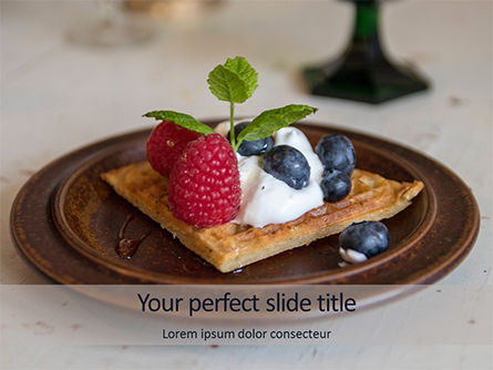 Waffle With Fruit And Ice Cream Gratis Powerpoint Template, Gratis PowerPoint-sjabloon, 16458, Food & Beverage — PoweredTemplate.com