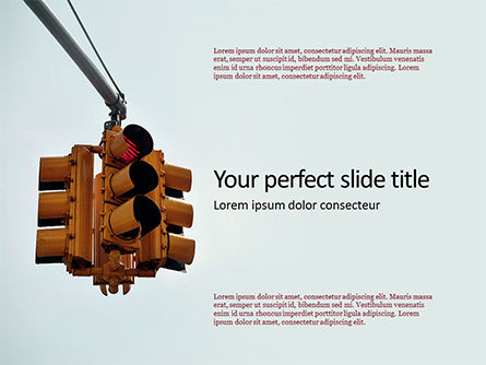 Yellow traffic lights presentationPowerPoint模板, PowerPoint模板, 16535, 汽车和运输 — PoweredTemplate.com