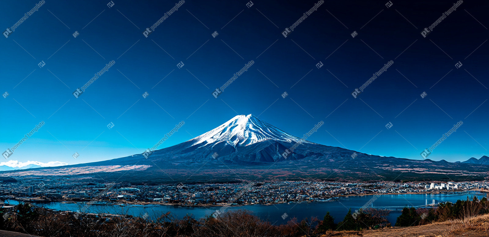 Majestic Mount Fuji Overlooking Lake Kawaguchiko on a Clear Day | Free ...